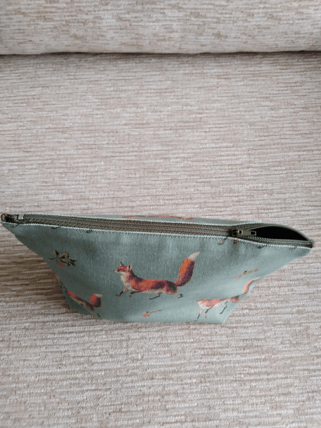 Box/Wash/Cosmetic Fox Print Cotton Fabric with Green Waterproof Lining