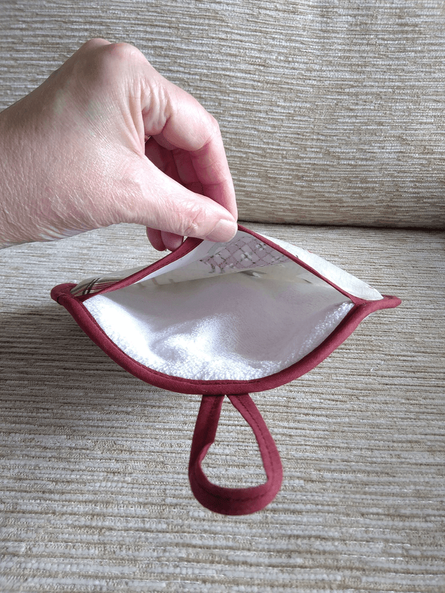 Round Hot Pot Grab Mat in Baa Baa Peony Fabric heat resistant wadding filling and hanging loop