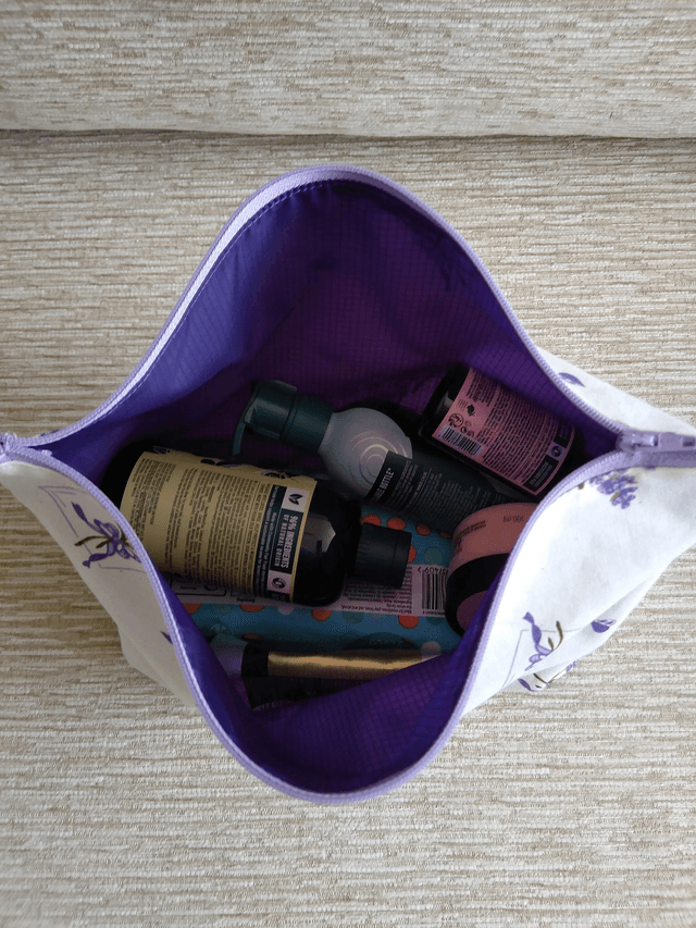 Large Box/Wash/Cosmetic Lavender Sprays Cotton print Fabric with Purple Waterproof Lining
