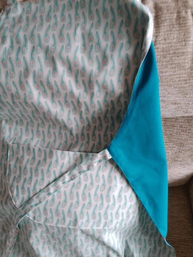 Adult Kitchen Apron Peacock Feather Pattern Fabric with Blue/Green Lining front pocket