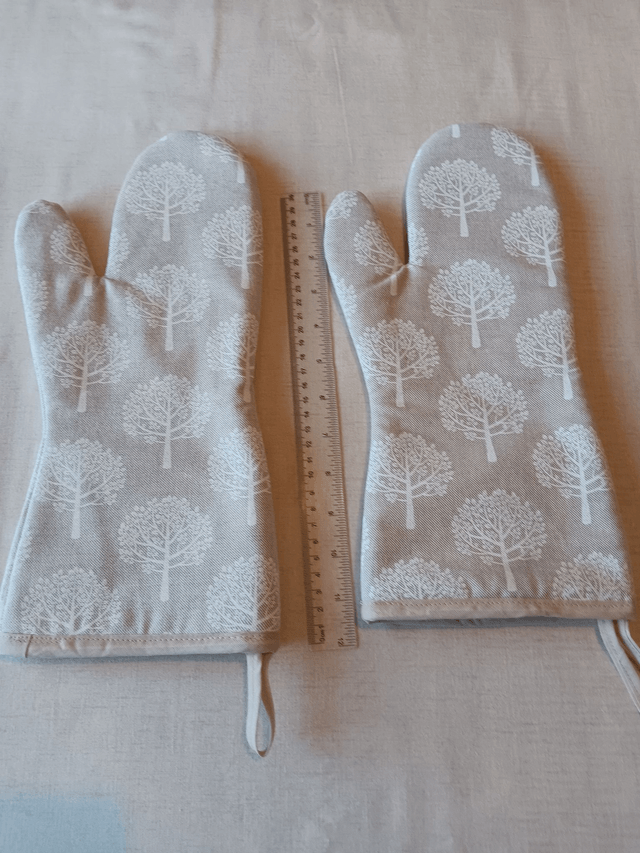 ONE Oven Gauntlet White Mulberry Trees Cotton Fabric 