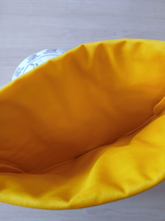 Tea Cosy Bees Cotton Linen Fabric 4-6 Cup