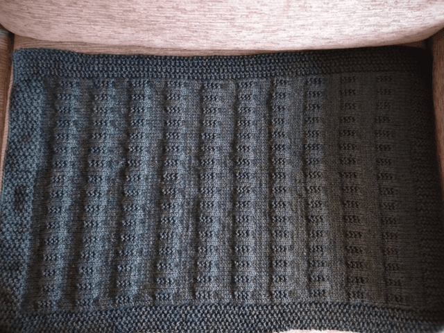Green Hand Knitted Blanket in Garter Rib and Stocking Stitch Pattern